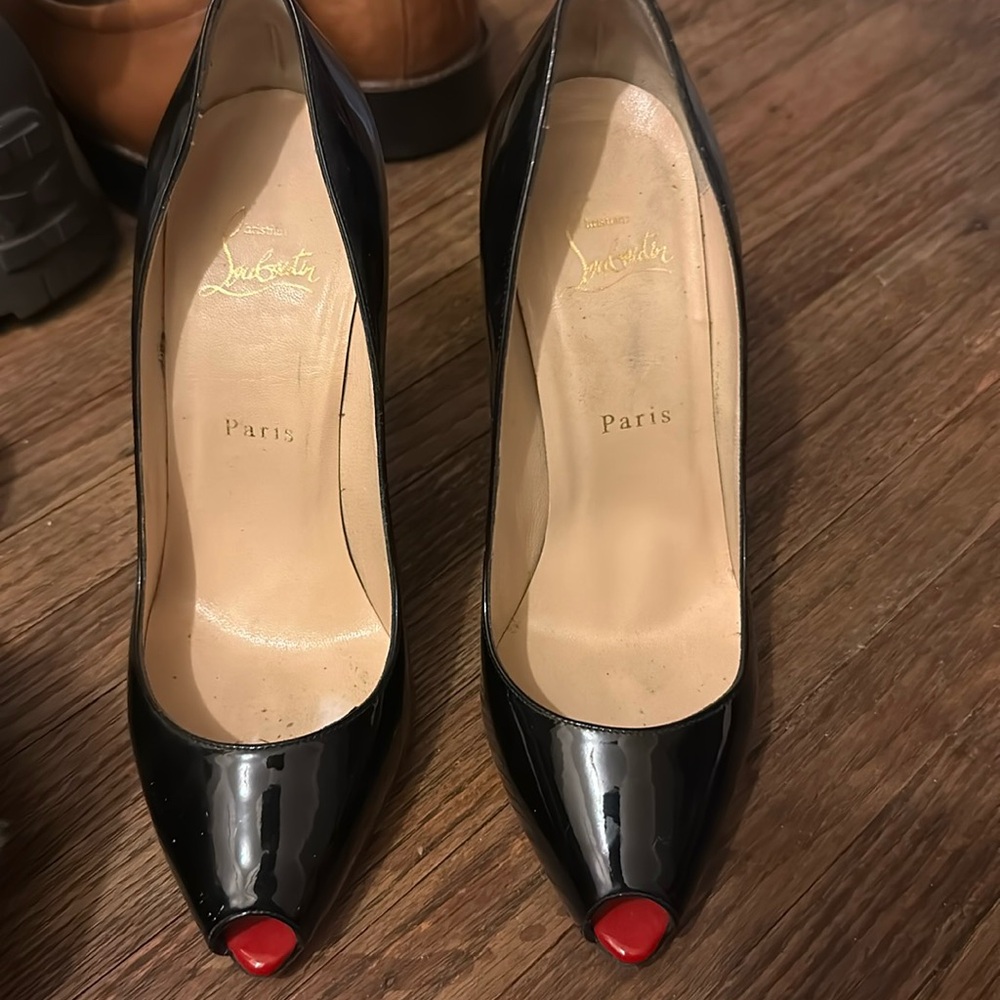 Have black and beige , black and great condition, beige and decent condition.